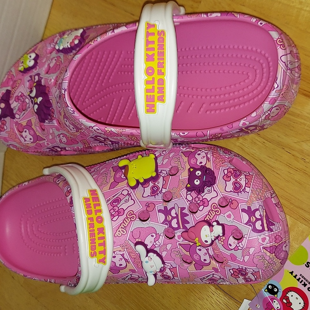 NEW Crocs x Hello Kitty Classic Clogs with Jibbitz W11/M9 - Picture 2 of 9